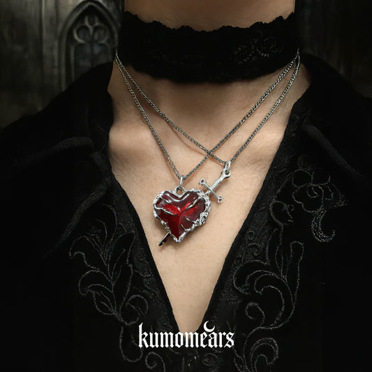 Collier Bloodbound
